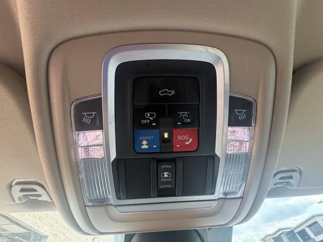 Used 2020 RAM 1500 Limited AWD/4WD image 32