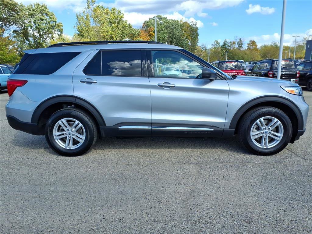 Certified 2023 Ford Explorer XLT image 6