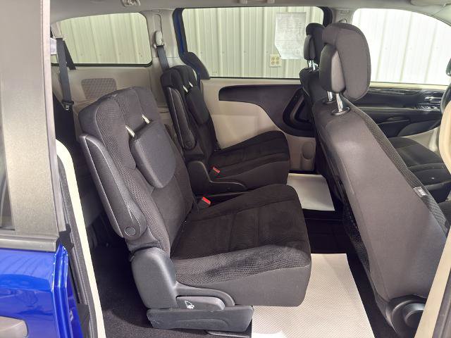 Used 2019 Dodge Grand Caravan SE w/ UConnect Hands-Free Group FWD image 29