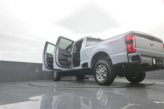 Certified 2026 Ford F250 Lariat w/ FX4 Off-Road Package AWD/4WD image 35