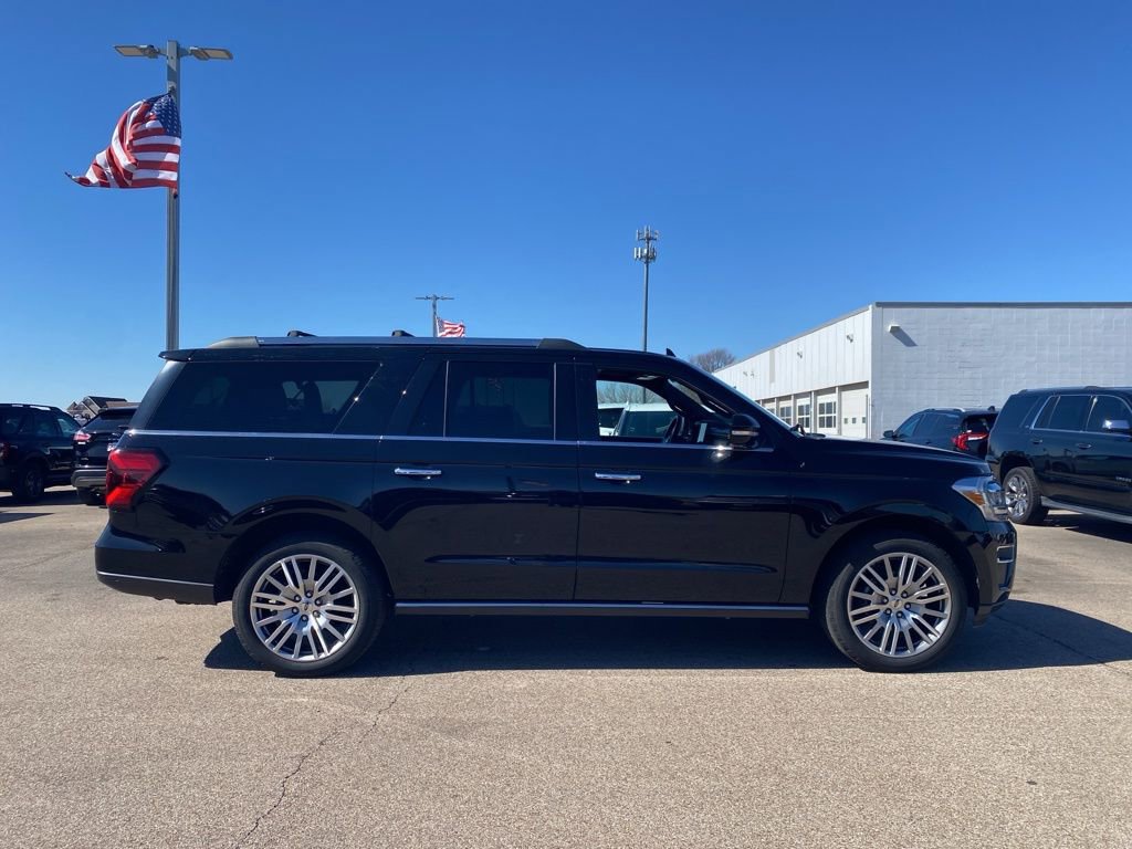 Certified 2022 Ford Expedition Max Limited image 5