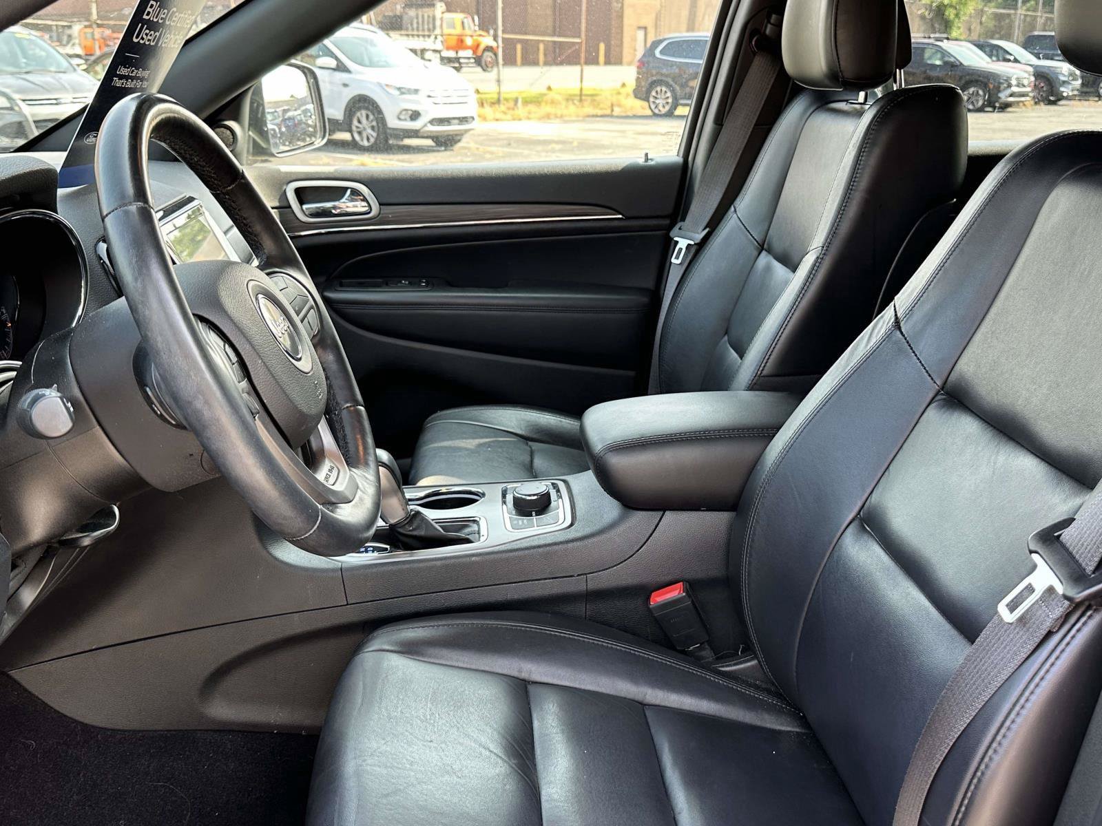 Used 2022 Jeep Grand Cherokee Limited AWD/4WD image 8