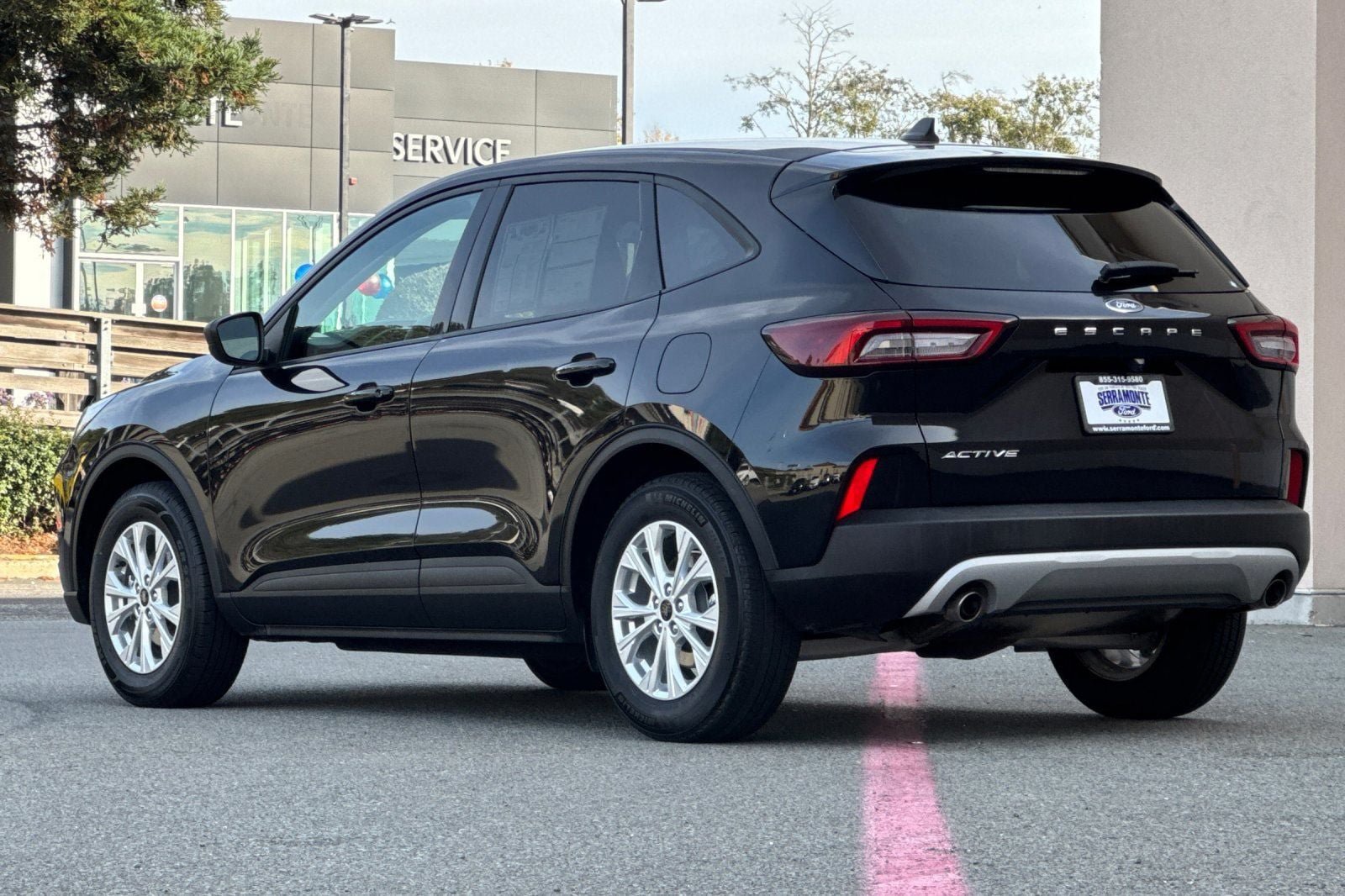 Certified 2025 Ford Escape Active FWD image 9