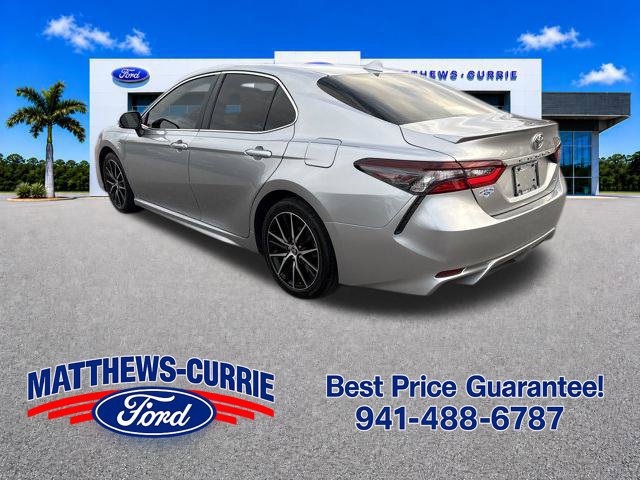 Used 2021 Toyota Camry SE w/ Convenience Package FWD image 6