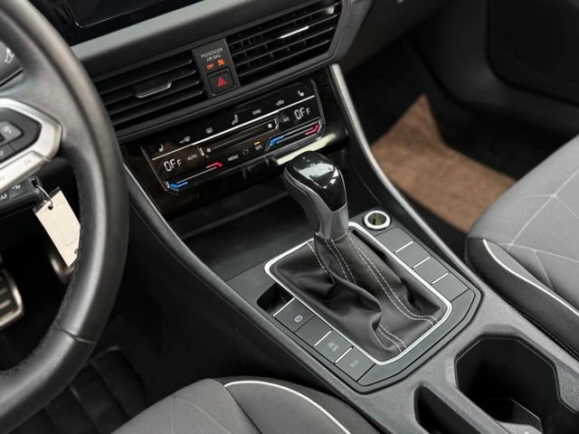 Used 2025 Volkswagen Jetta Sport FWD image 21