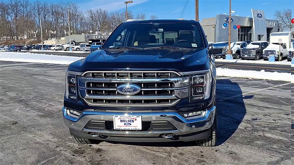 Certified 2022 Ford F150 Lariat w/ Equipment Group 502A High image 3