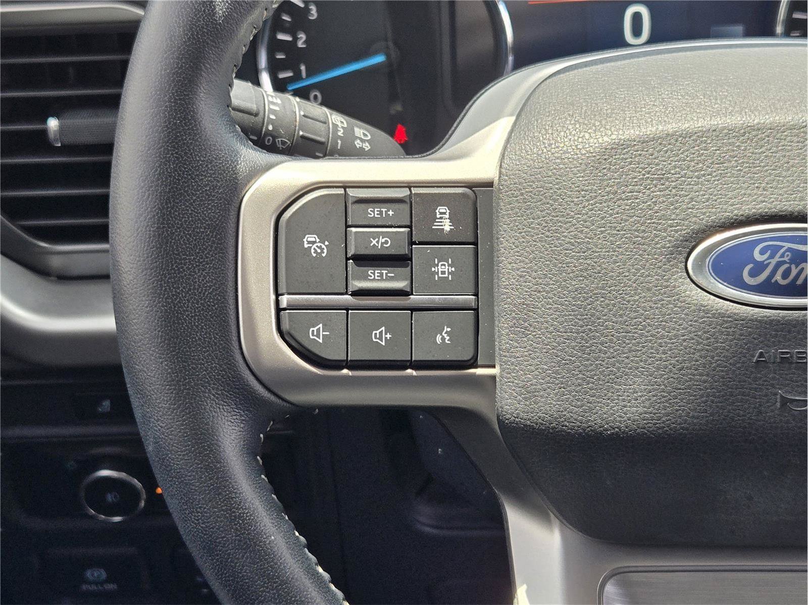 Certified 2023 Ford Expedition XLT RWD image 27