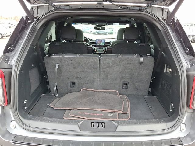 Certified 2024 Ford Explorer ST-Line w/ Class IV Trailer Tow Package image 29