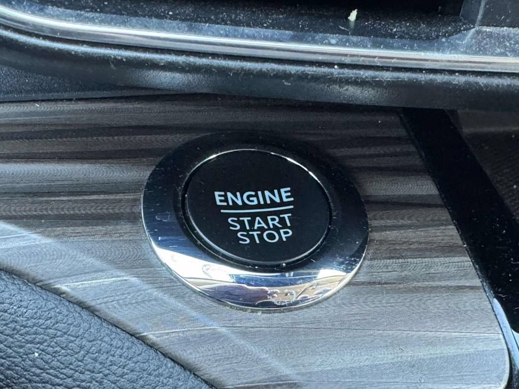 Certified 2022 Ford Explorer Limited AWD/4WD image 8