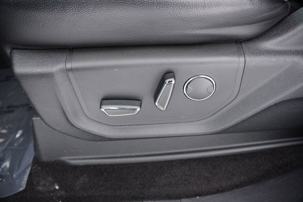 Certified 2017 Ford F150 Lariat w/ Equipment Group 502A Luxury image 24