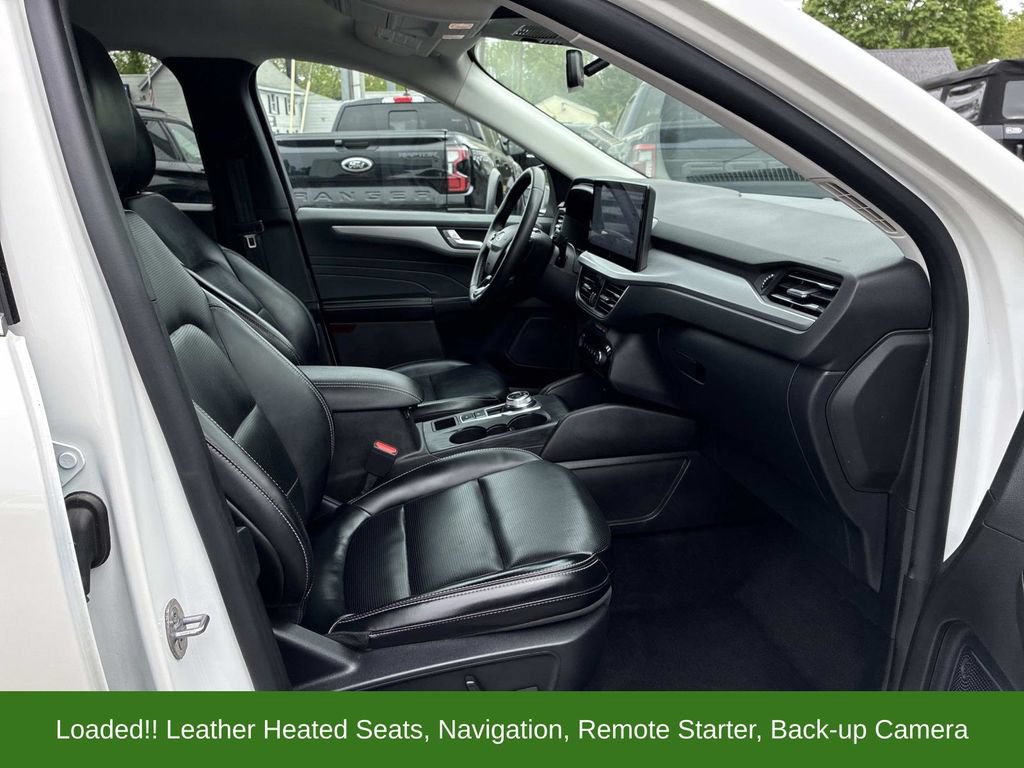 Certified 2024 Ford Escape Platinum AWD/4WD image 9