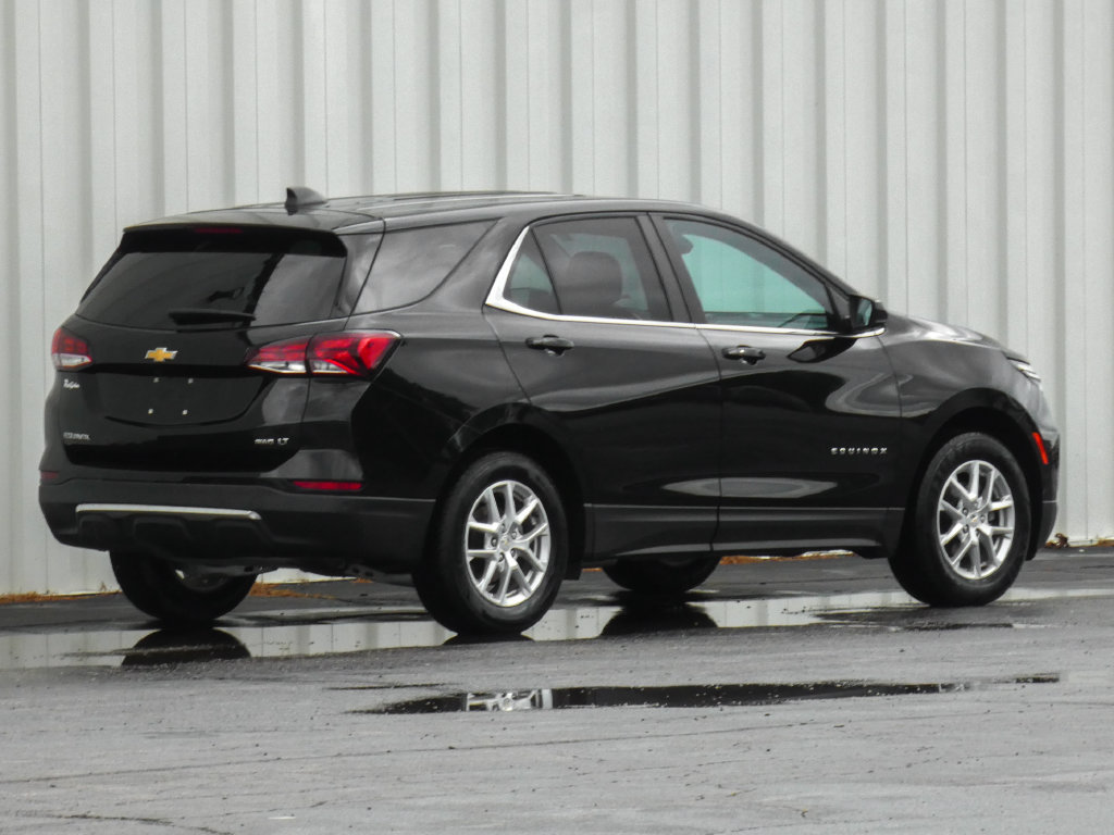 Used 2024 Chevrolet Equinox LT AWD/4WD image 3