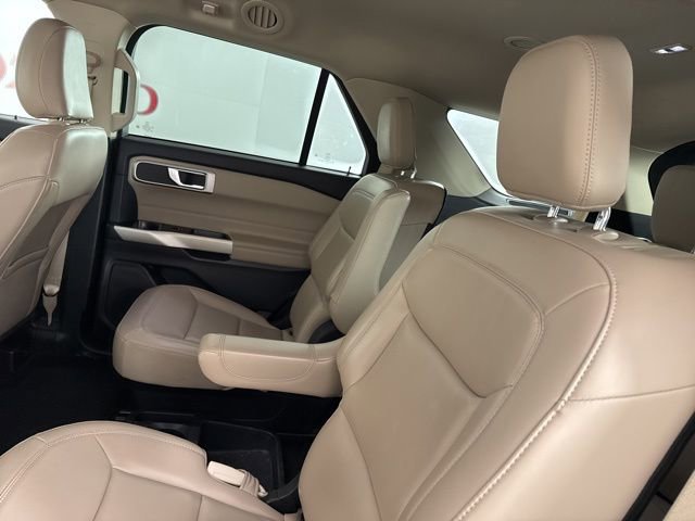 Certified 2021 Ford Explorer XLT w/ Equipment Group 202A image 13