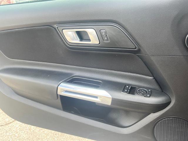 Certified 2019 Ford Mustang GT w/ Black Accent Package image 18