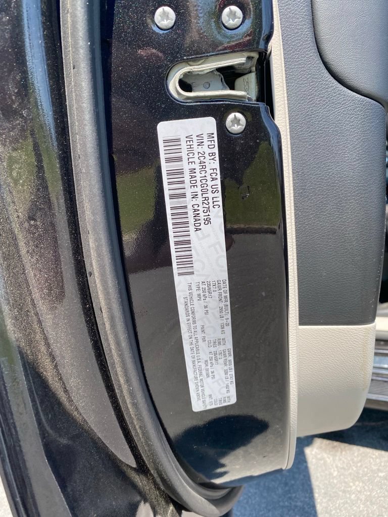 Used 2020 Chrysler Voyager LX FWD image 16