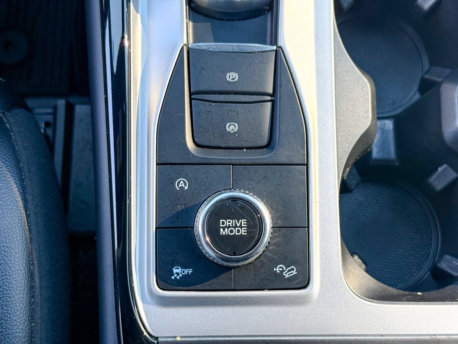Certified 2022 Ford Explorer ST w/ Equipment Group 401A AWD/4WD image 31