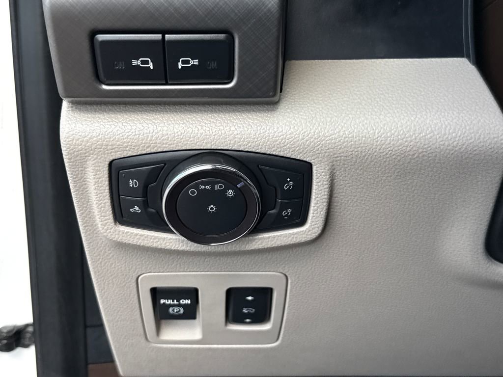 Certified 2019 Ford F150 Limited w/ Trailer Tow Package image 15