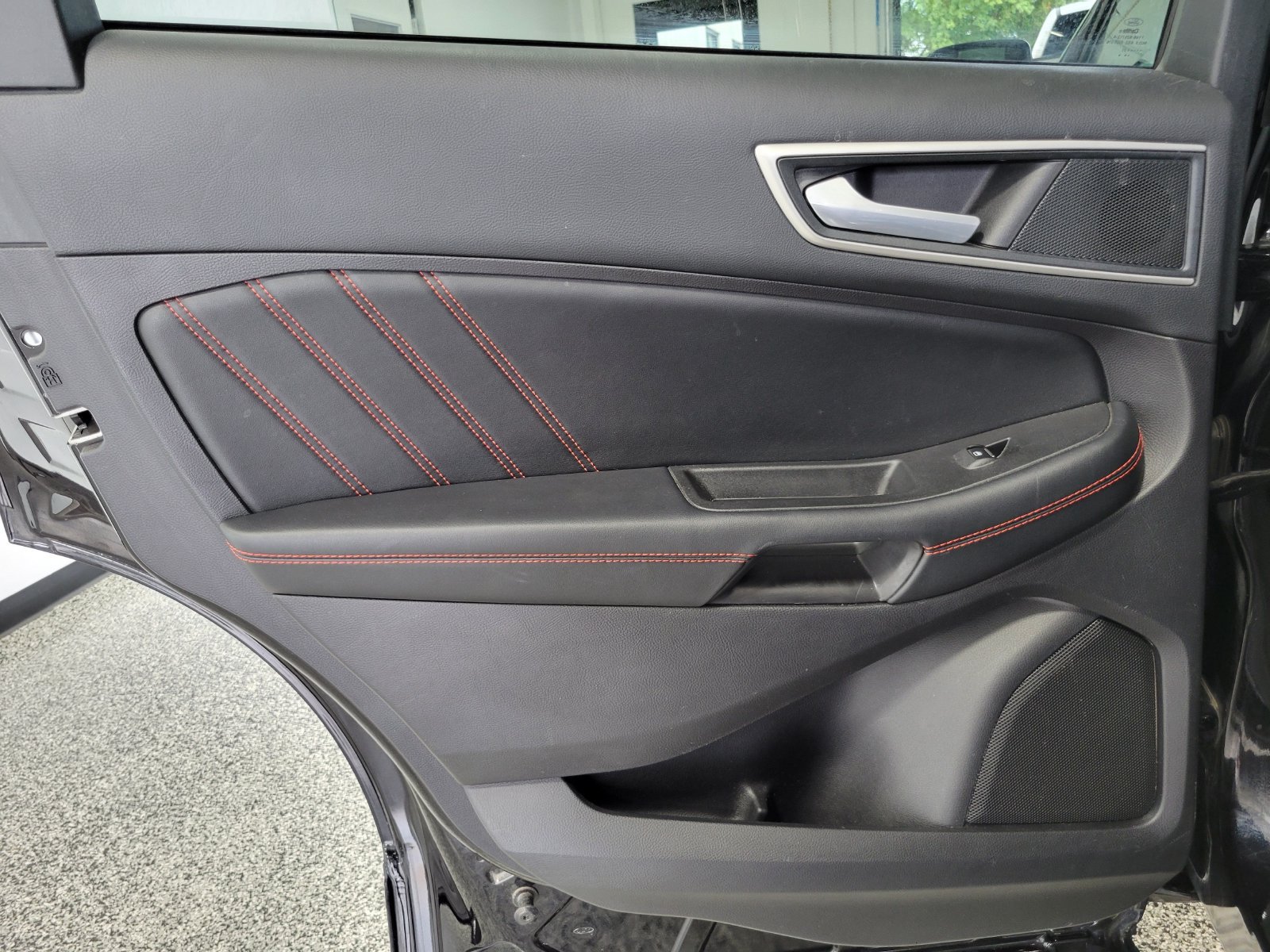 Certified 2021 Ford Edge ST-Line AWD/4WD image 24