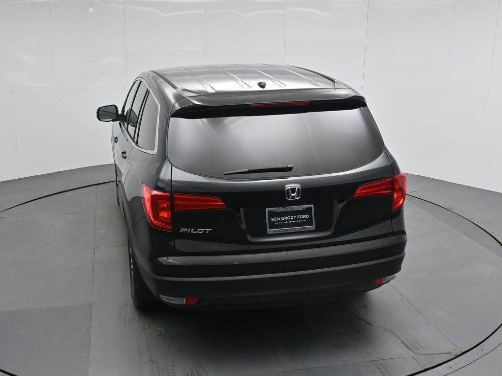Used 2017 Honda Pilot EX image 18