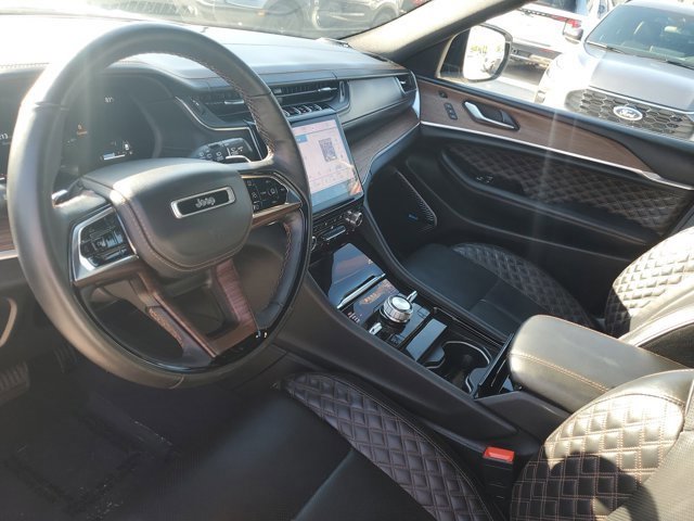 Used 2022 Jeep Grand Cherokee Summit w/ Adv Protech Group IV image 24