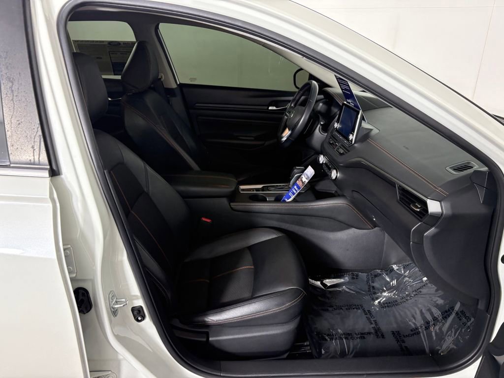 Used 2020 Nissan Altima 2.5 SR w/ Premium Package image 34