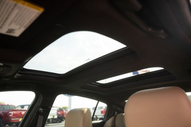 Used 2025 Cadillac CT5 Premium Luxury image 12