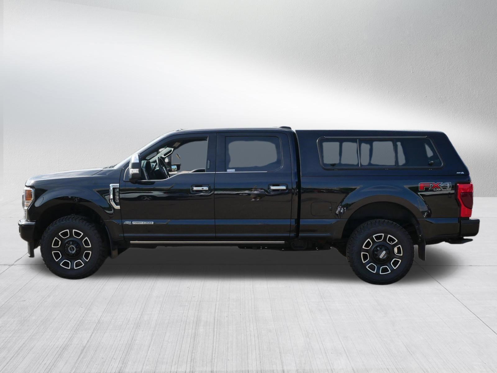 Certified 2021 Ford F350 Platinum w/ FX4 Off-Road Package AWD/4WD image 4