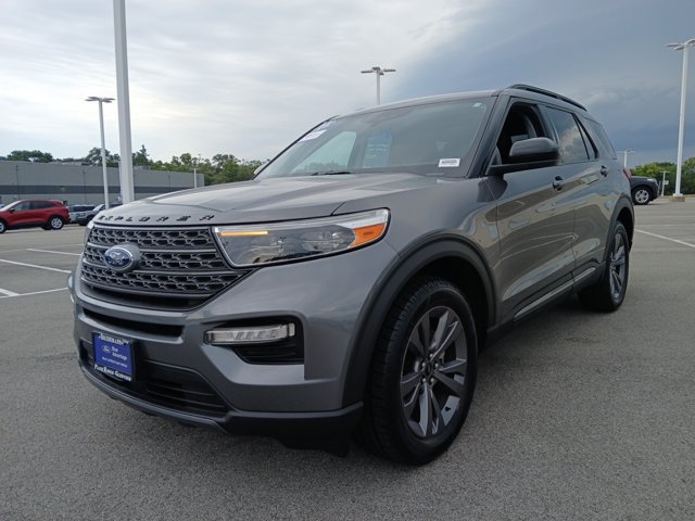 Certified 2023 Ford Explorer XLT w/ Equipment Group 202A AWD/4WD image 6