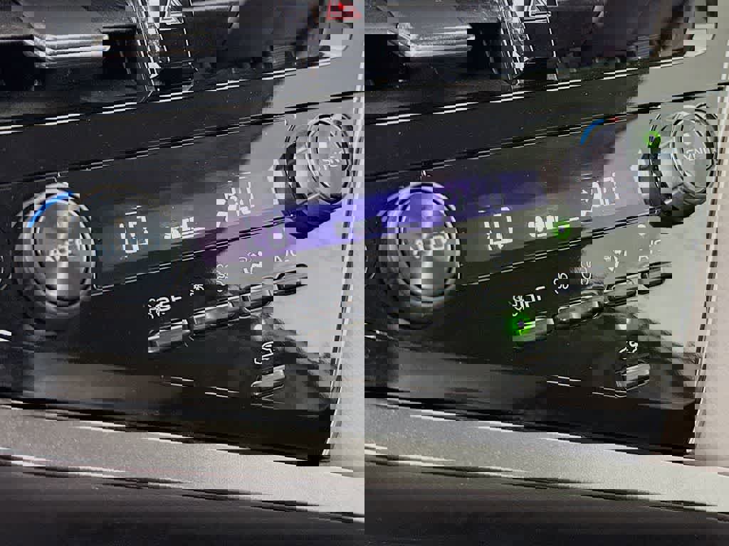 Used 2024 Toyota Camry LE image 20