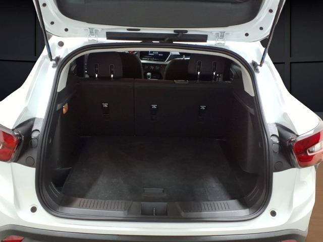 Used 2026 Chevrolet Trax LS FWD image 29