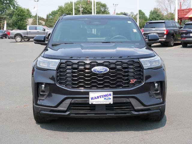 Certified 2025 Ford Explorer ST AWD/4WD image 8