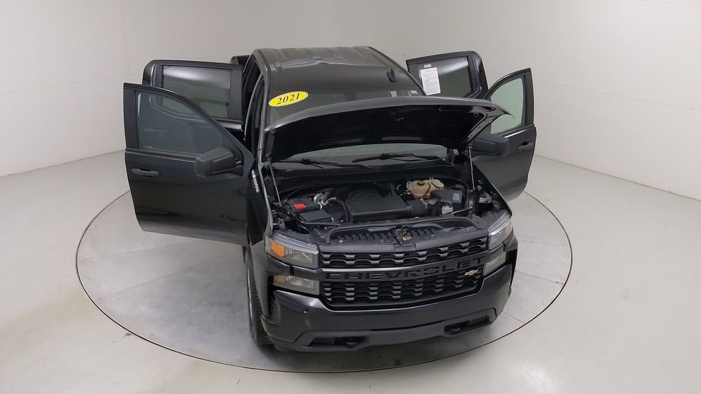 Used 2021 Chevrolet Silverado 1500 Custom AWD/4WD image 43