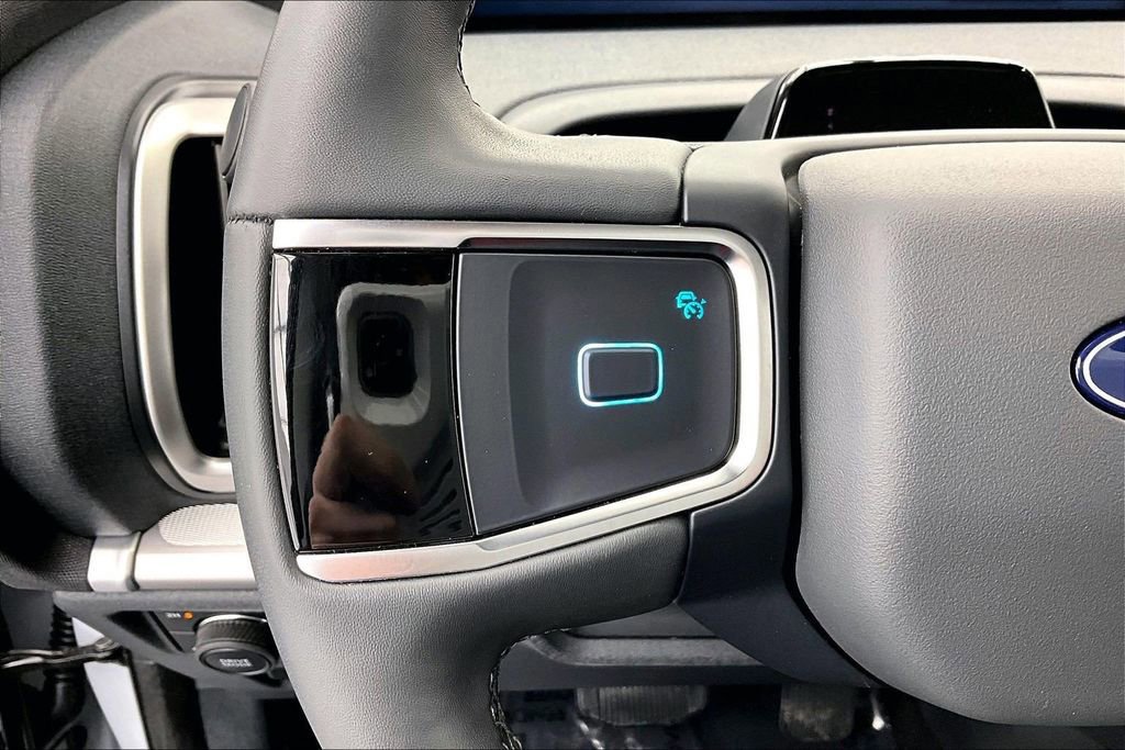 Certified 2025 Ford Expedition Max Active image 18