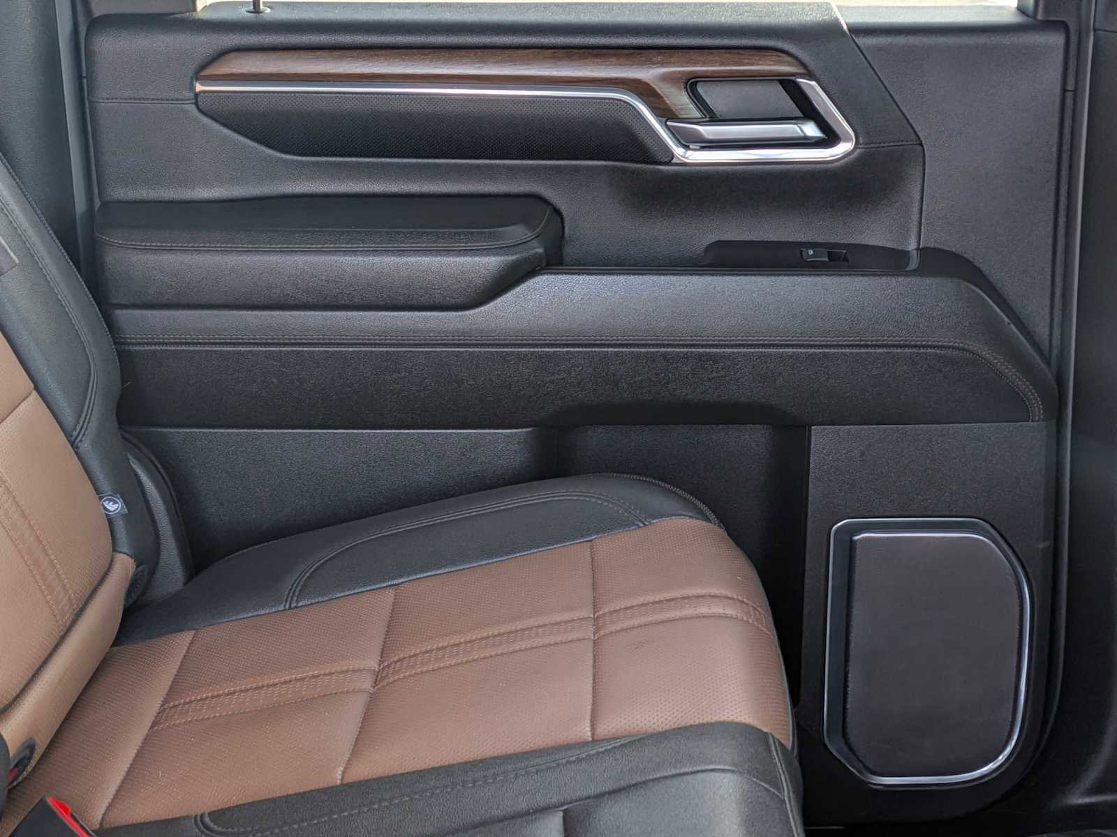 Used 2024 Chevrolet Silverado 2500 High Country w/ Technology Package image 23