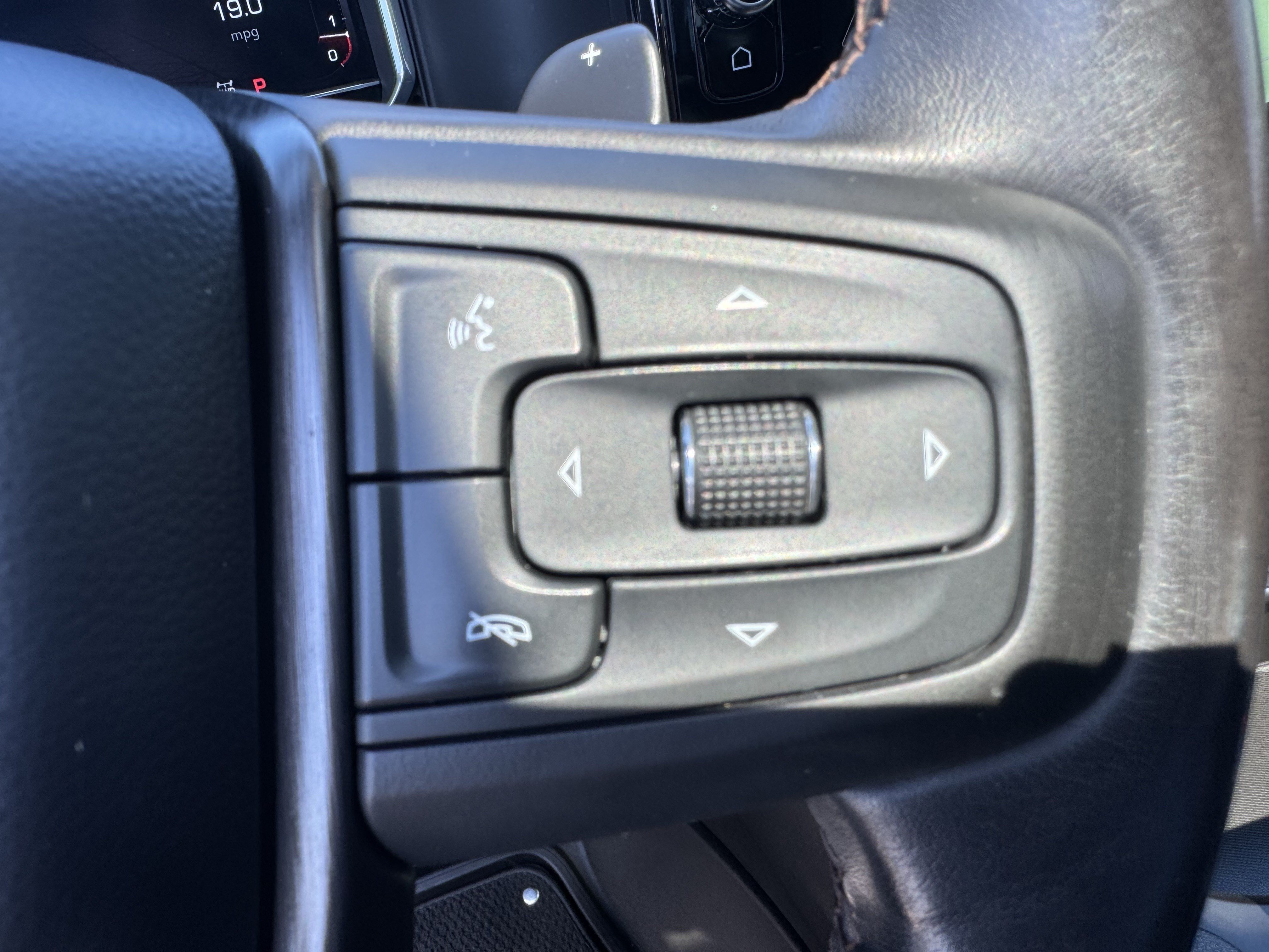 Used 2023 GMC Sierra 1500 AT4 w/ AT4 Premium Package AWD/4WD image 35