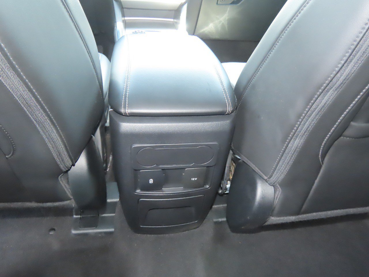 Certified 2023 Ford Explorer XLT w/ Equipment Group 202A RWD image 21