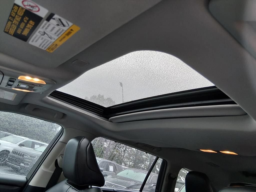 Used 2023 Toyota Highlander XLE FWD image 13