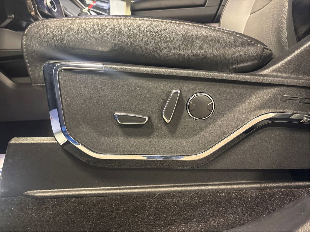 Certified 2022 Ford F150 Lightning Lariat w/ Max Trailer Tow Package image 30