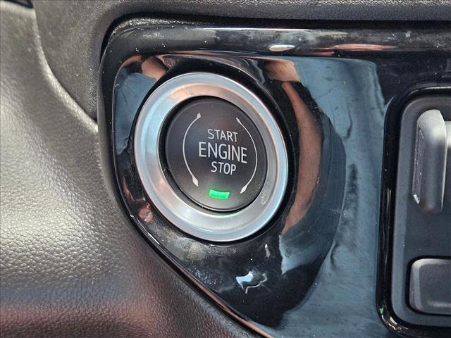 Used 2023 Chevrolet Silverado 1500 ZR2 w/ Technology Package image 16