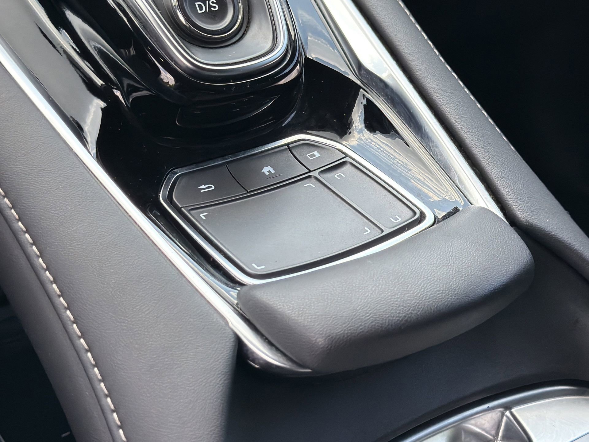 Used 2023 Acura RDX FWD w/ Technology Package image 9