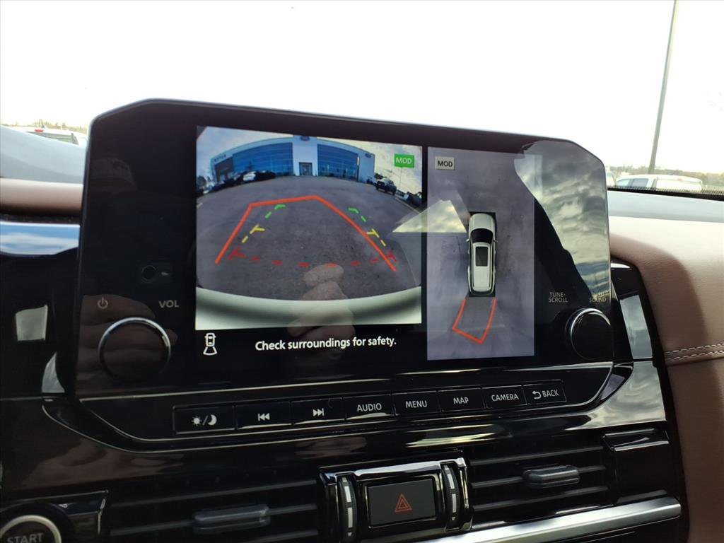 Used 2023 Nissan Pathfinder Platinum image 22