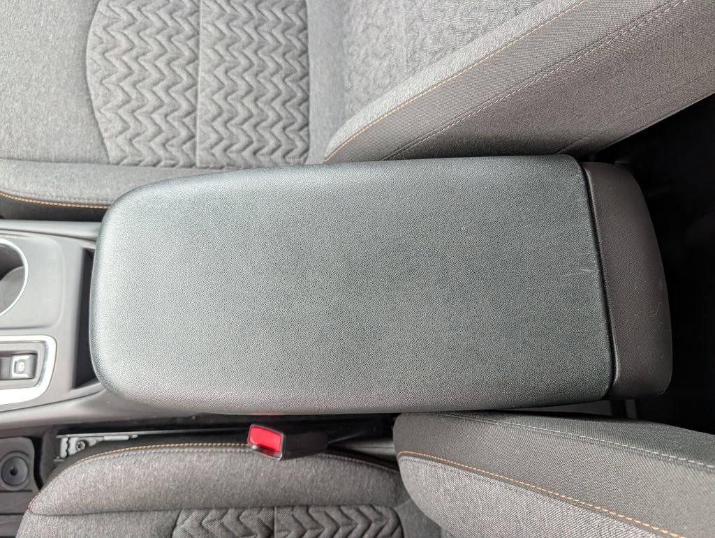 Used 2024 Chevrolet Equinox LT w/ LPO, Floor Liner Package FWD image 15