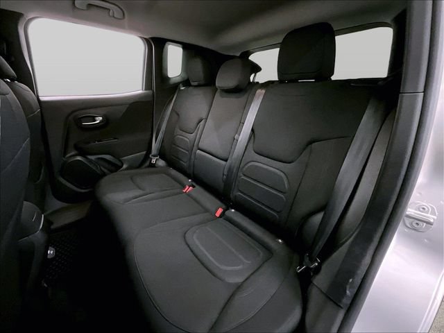 Used 2021 Jeep Renegade Latitude w/ Convenience Group AWD/4WD image 25