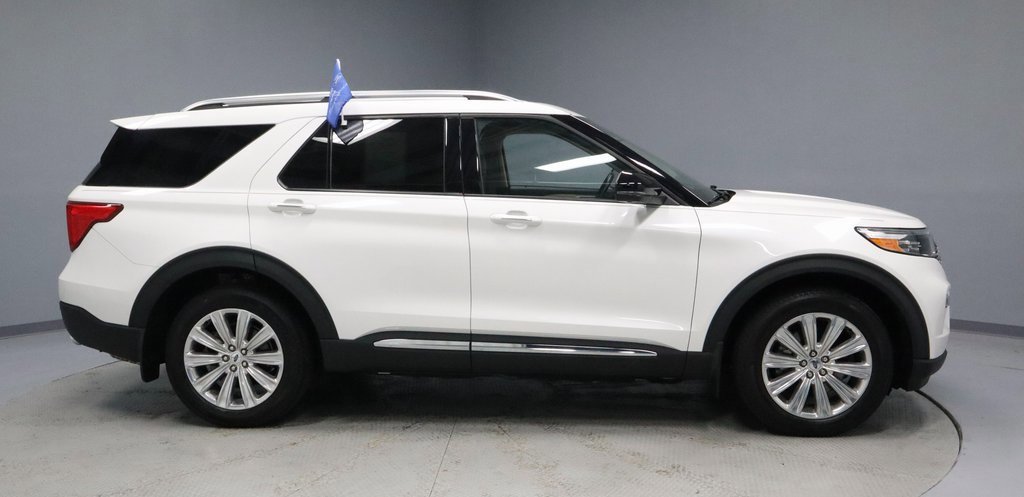 Certified 2022 Ford Explorer Limited w/ Hybrid Equipment Group 310A image 6