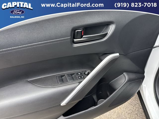 Used 2025 Toyota Corolla Cross AWD Hybrid w/ Moonroof Package image 20