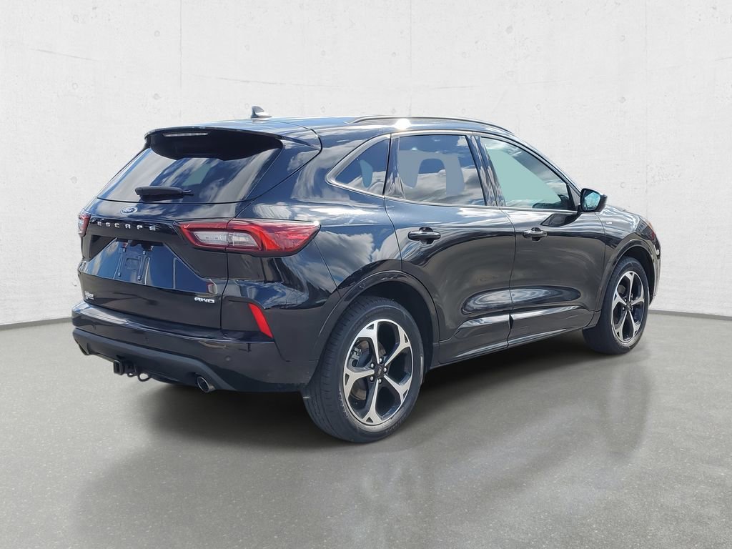 Certified 2024 Ford Escape ST-Line Select w/ Tech Pack #2 image 7