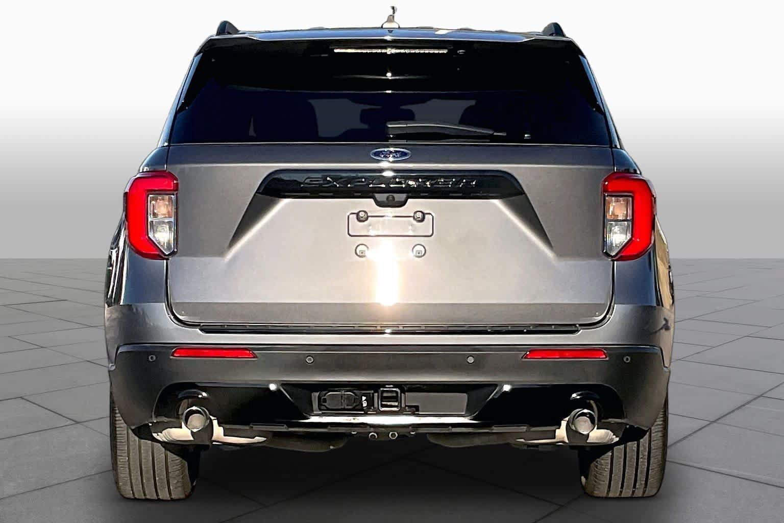 Certified 2023 Ford Explorer ST-Line w/ Class IV Trailer Tow Package RWD image 5
