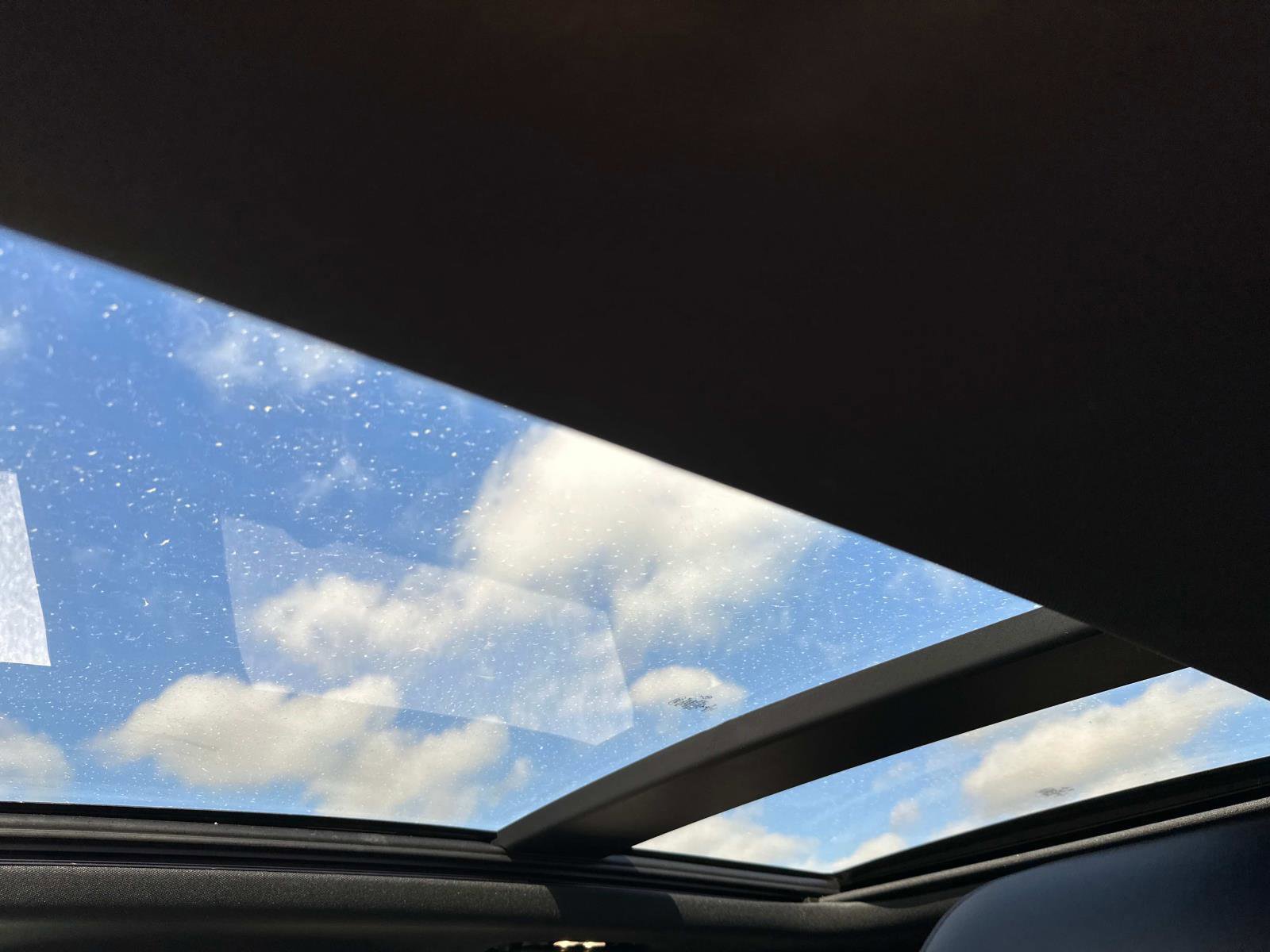 Certified 2022 Ford Edge ST-Line image 28