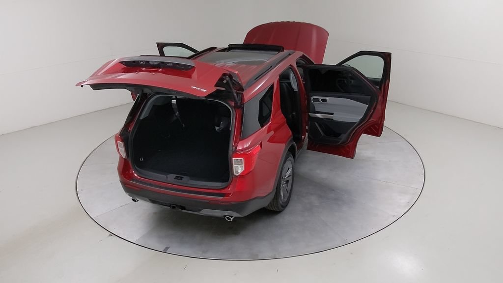 Certified 2023 Ford Explorer XLT w/ Equipment Group 202A AWD/4WD image 52