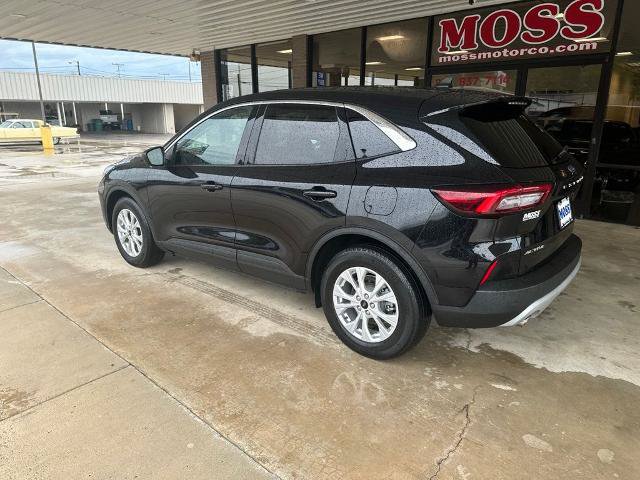Certified 2023 Ford Escape Active w/ Tech Pack #1 FWD image 6